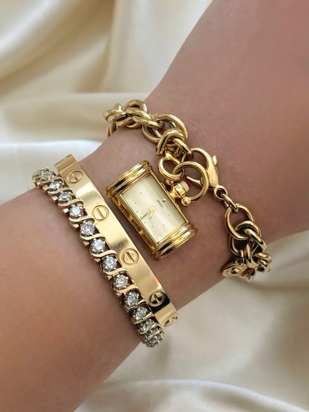 AUTHENTIC VERY RARE VINTAGE SEIKO GOLD BRACELET WATCH